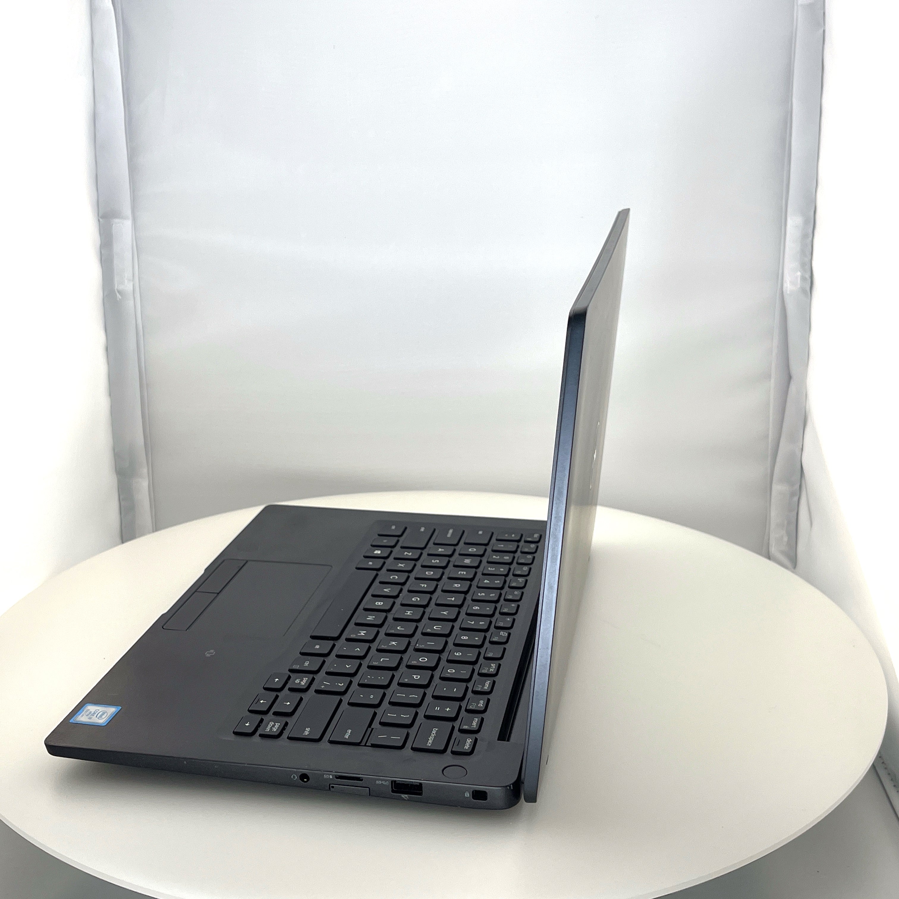 Dell Latitude 7400 Intel Core i7-8665U@1.9GHz 16GB RAM 256GB SSD Win 10Pro